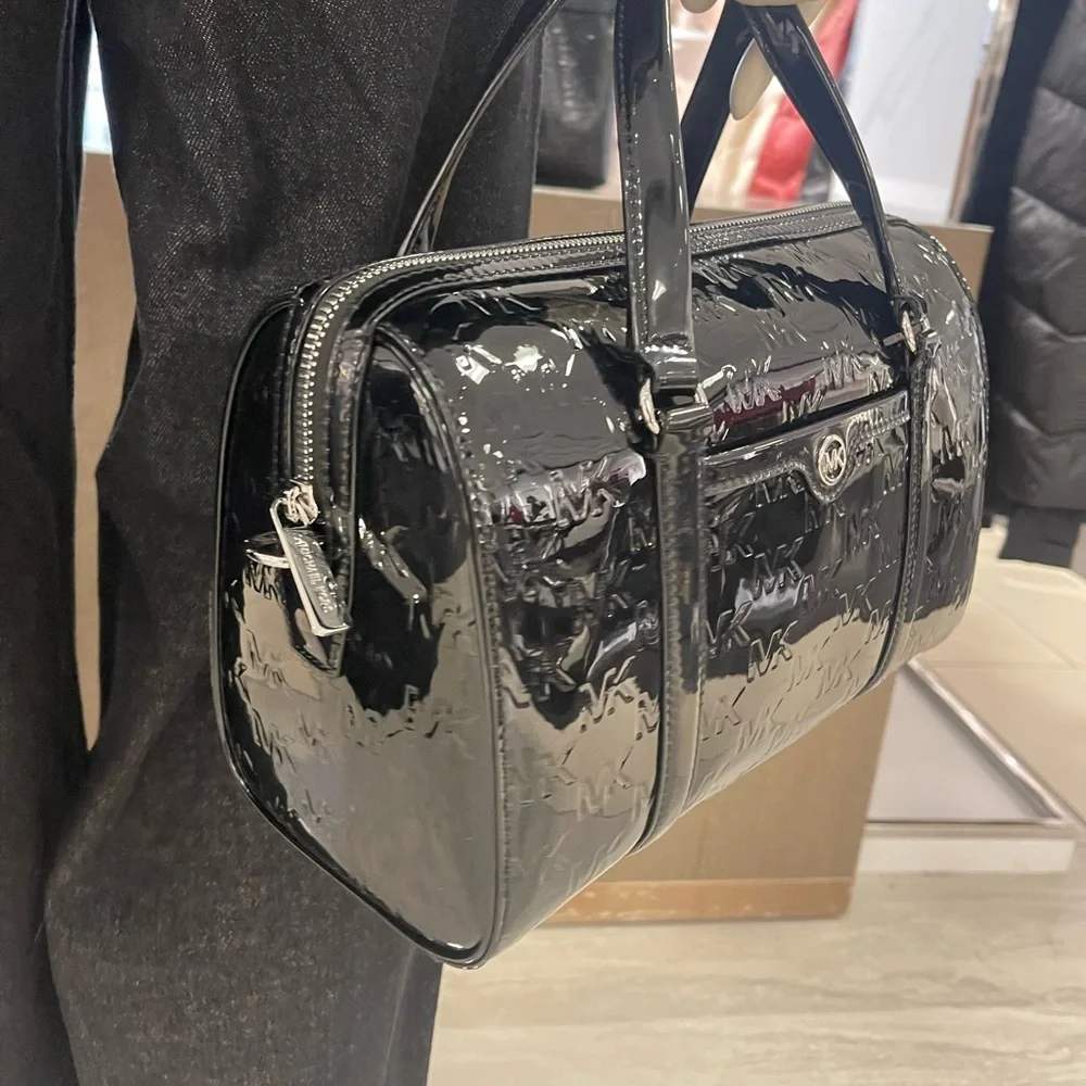 MICHAEL KORS Jet Set Md Patent Logo Debossed Duffle Crossbody Bag Duffel Silver